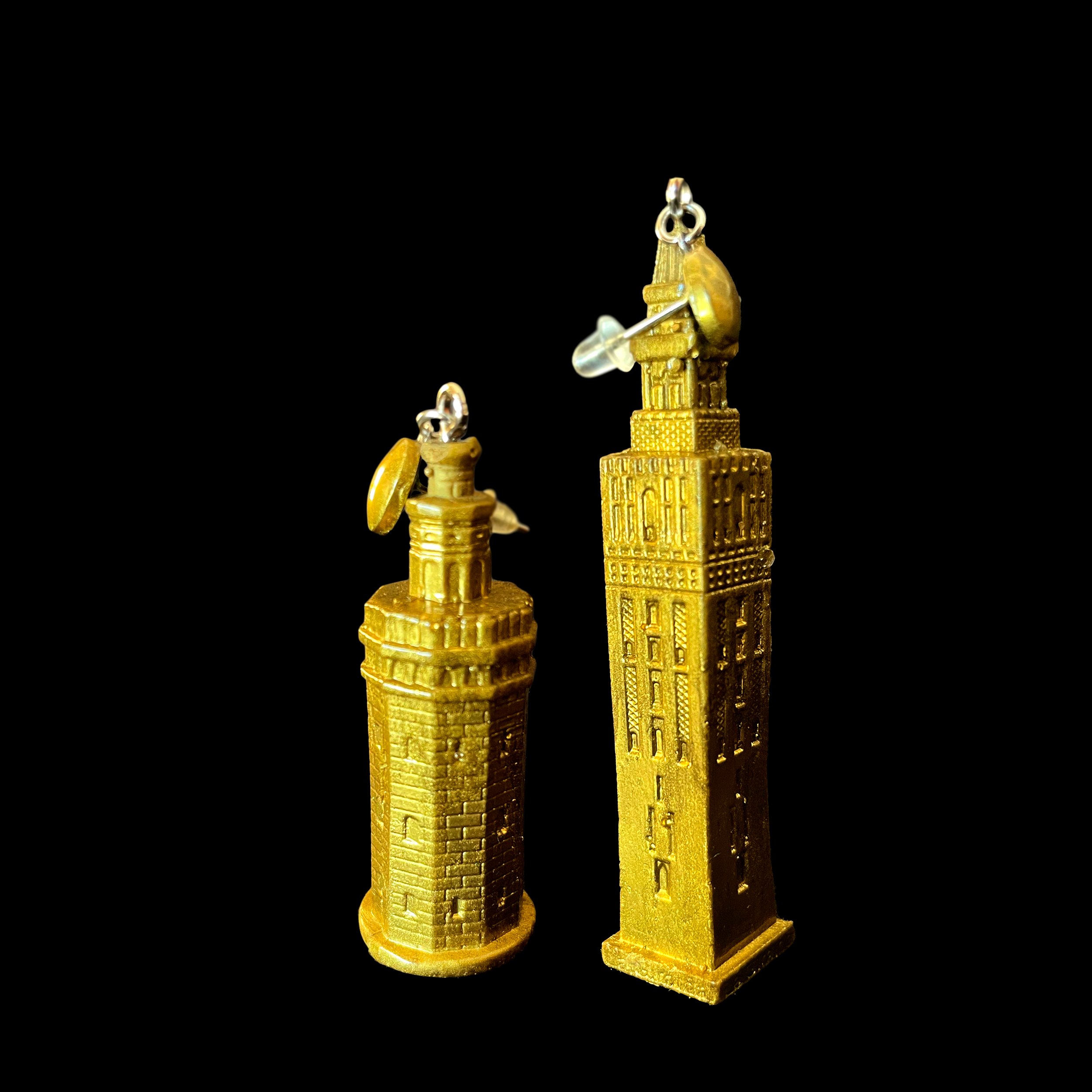 Pendientes de La Giralda y La Torre del Oro